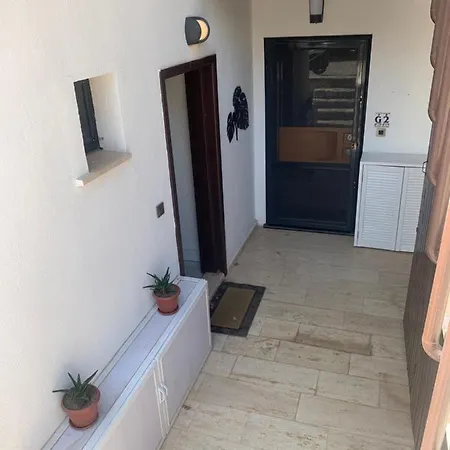 Lily Studio House Апартаменты